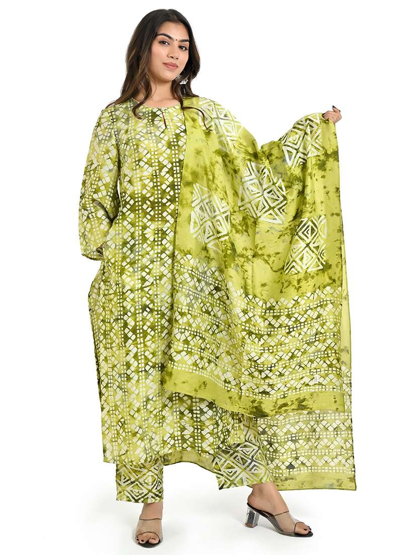 women three quarter sleeve kurta pant with dupatta set - 21712227 - Zoom Image - 0