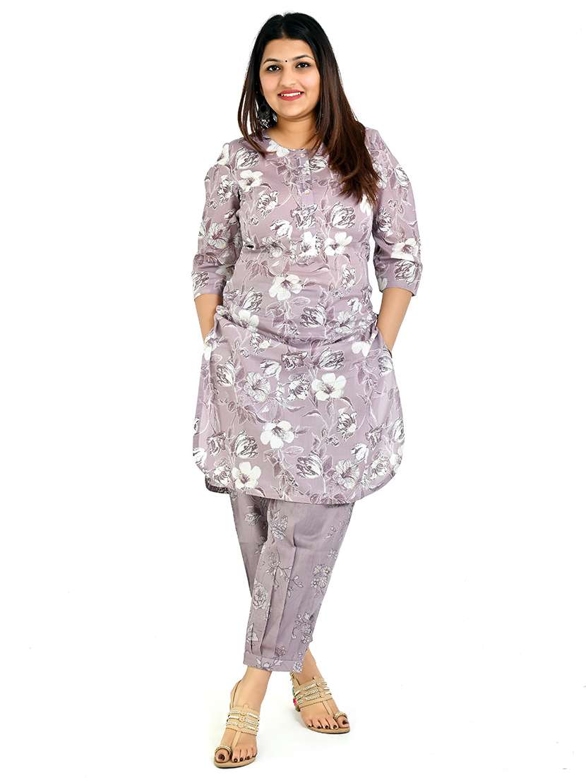 women floral printed round neck kurta pant set
