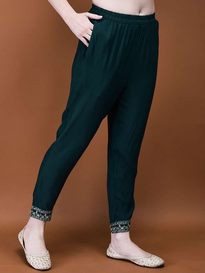 women three quarter sleeve kurta pant with dupatta set - 21714269 -  Standard Image - 5