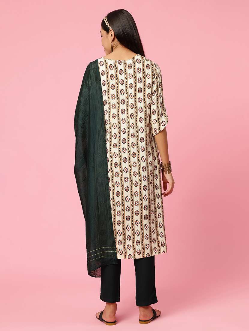 women three quarter sleeve kurta pant with dupatta set - 21714279 -  Standard Image - 3