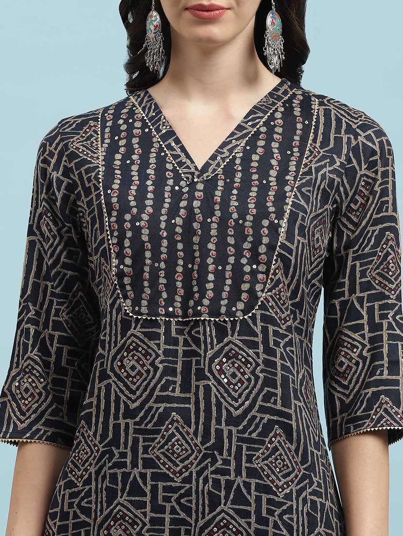 women three quarter sleeve kurta pant with dupatta set - 21714285 -  Standard Image - 5