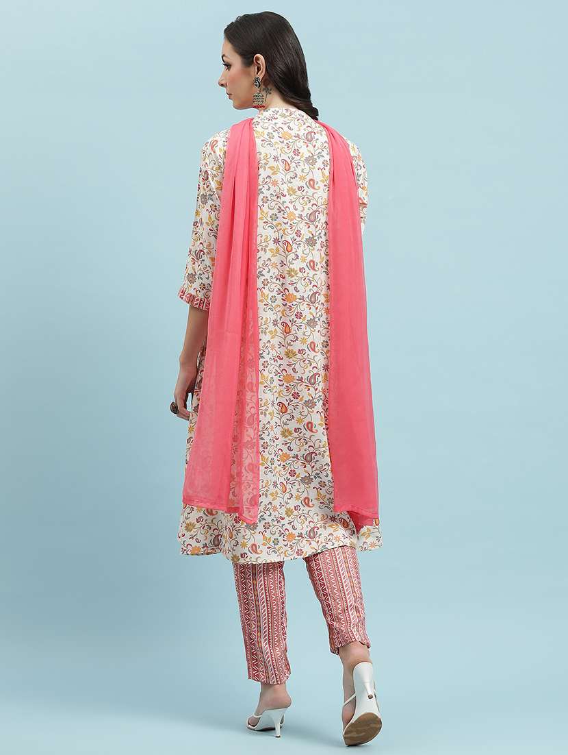women three quarter sleeve kurta pant with dupatta set - 21714293 - Standard Image - 3
