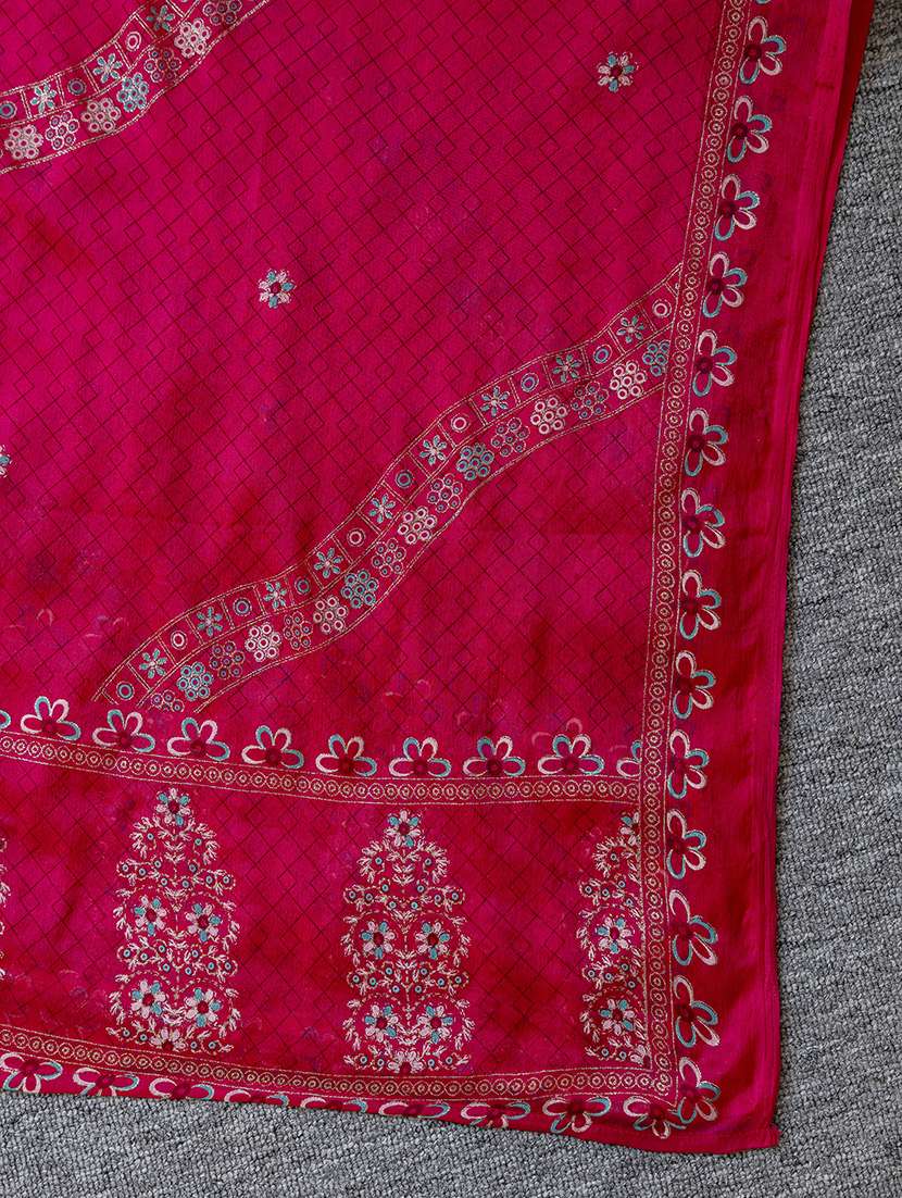 women three quarter sleeve kurta pant with dupatta set - 21715775 - Standard Image - 5