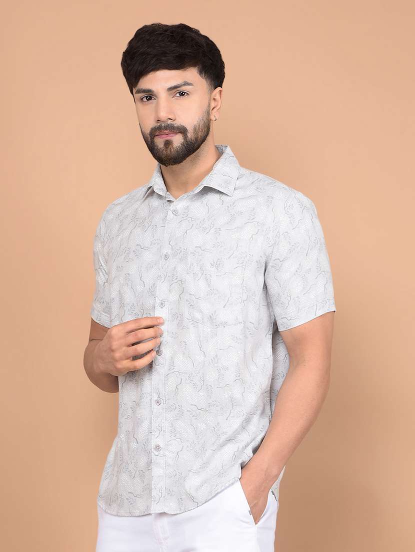 men short sleeves printed casual shirt