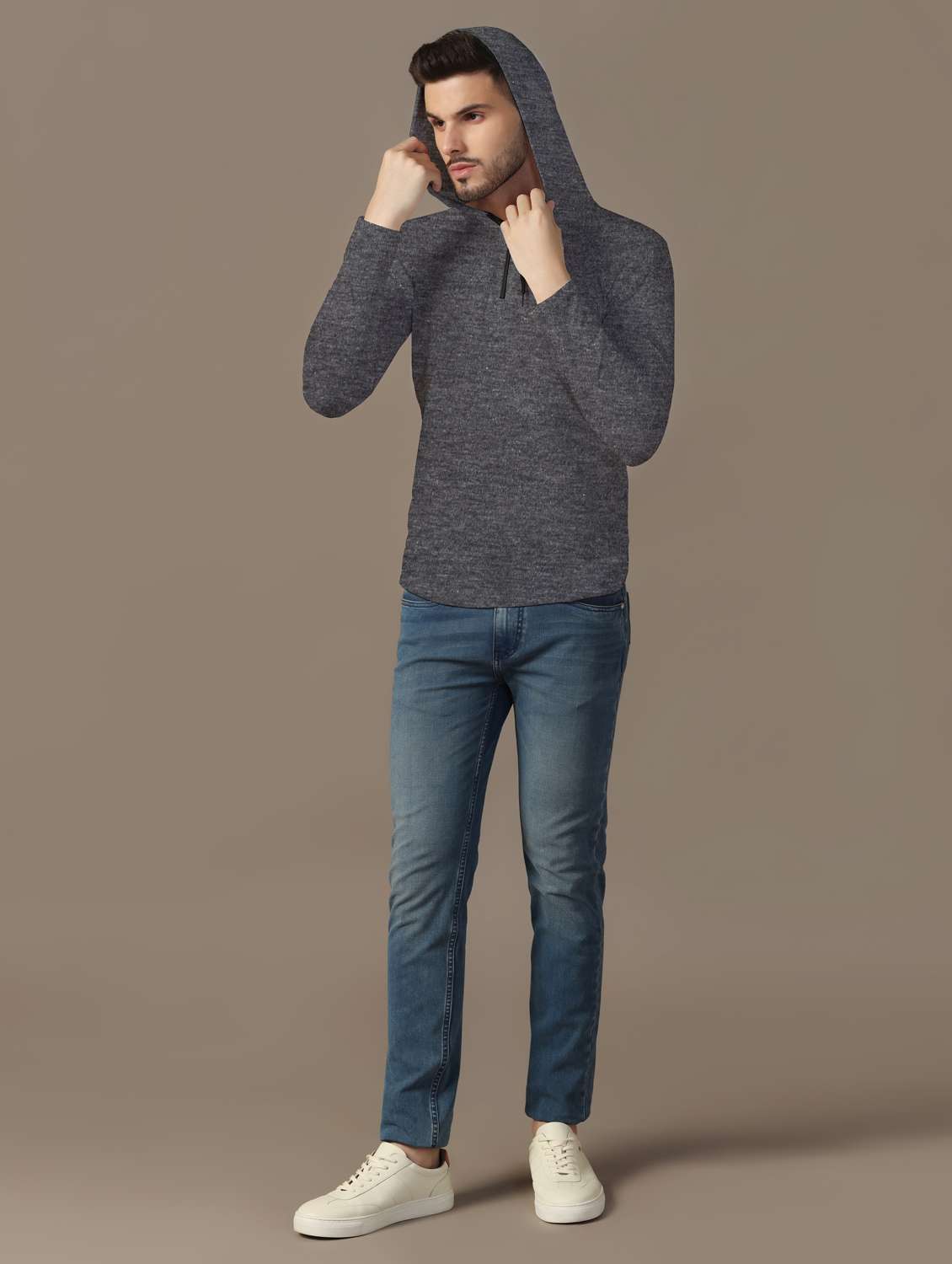 men hooded plain t-shirt - 21717556 -  Standard Image - 3