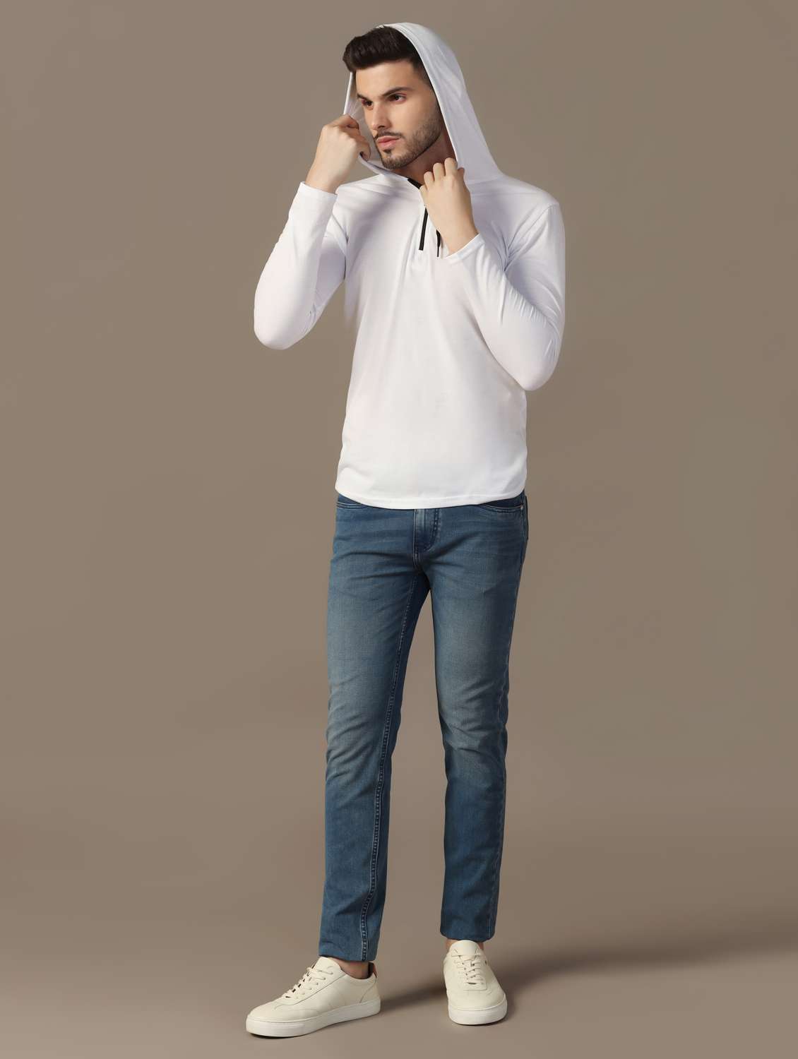 men hooded plain t-shirt - 21717563 -  Standard Image - 3