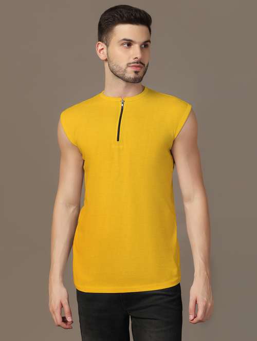 men sleeveless plain t-shirt - 21717604 -  Standard Image - 0