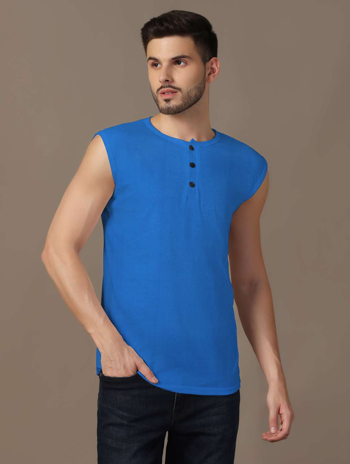 men sleeveless plain t-shirt - 21717667 - Zoom Image - 0