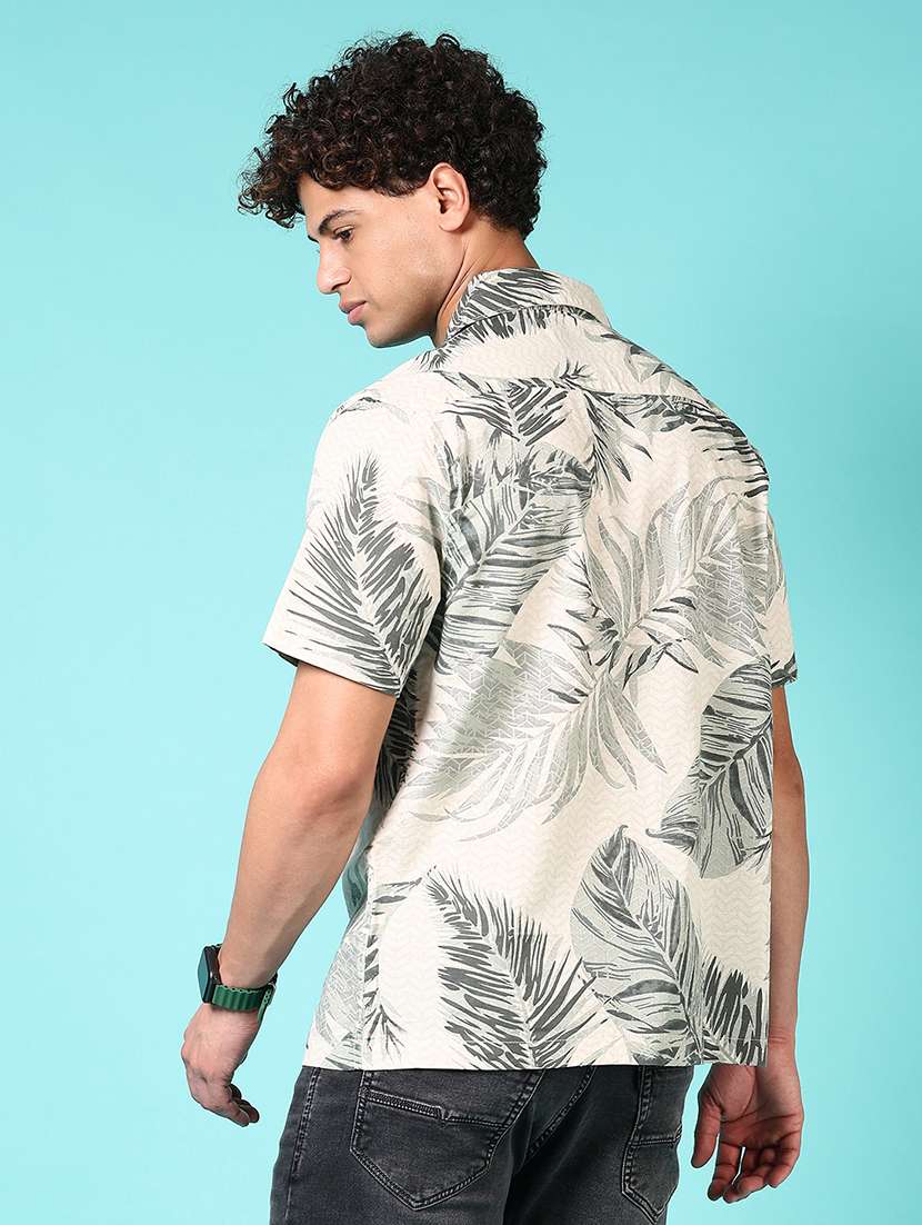 men printed short sleeve casual shirt - 21717943 -  Standard Image - 3