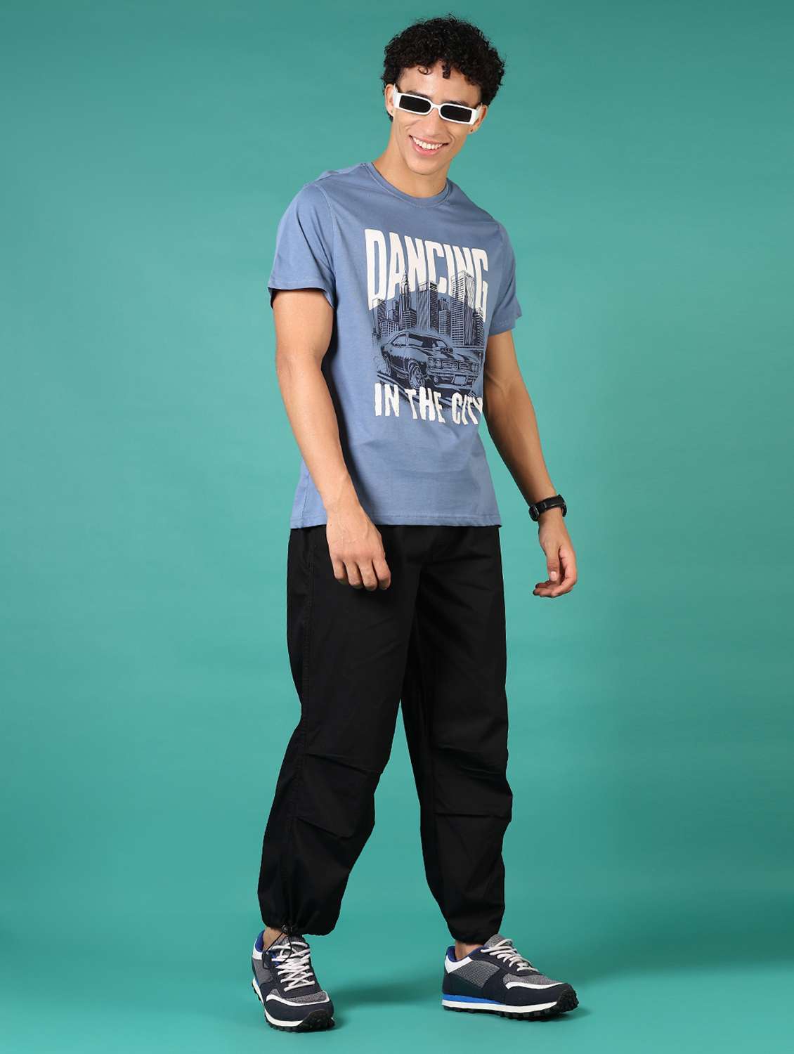 men solid mid rise jogger - 21717980 -  Standard Image - 3