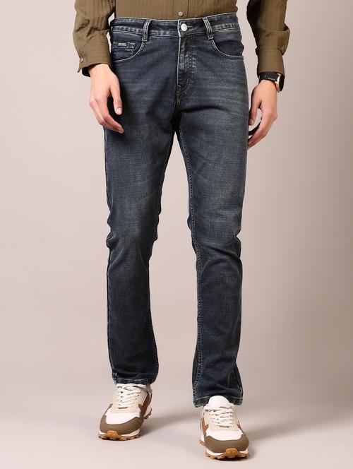 men washed mid rise jeans - 21718004 -  Standard Image - 0