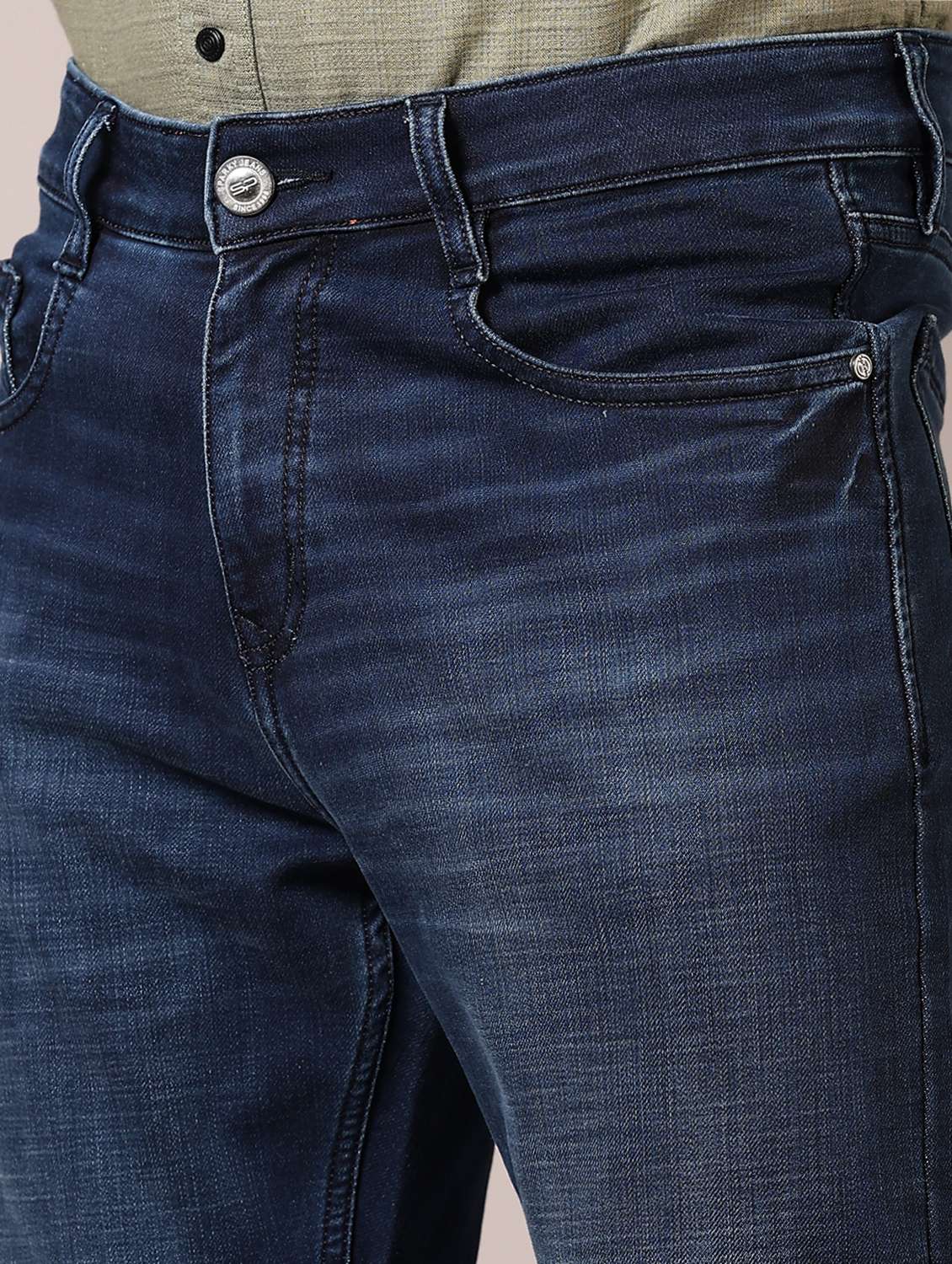 men washed mid rise jeans - 21718028 - Standard Image - 5