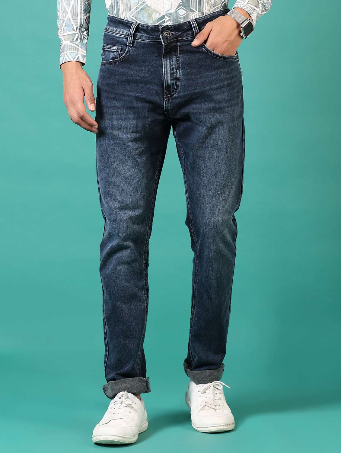 men washed mid rise jeans