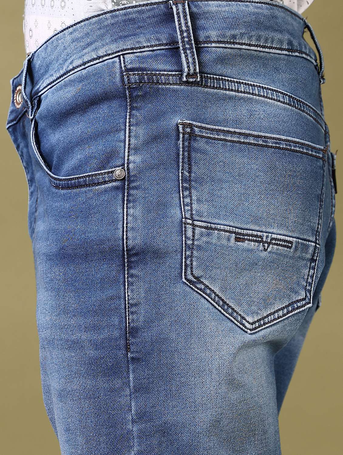 men washed mid rise jeans - 21718054 -  Standard Image - 5