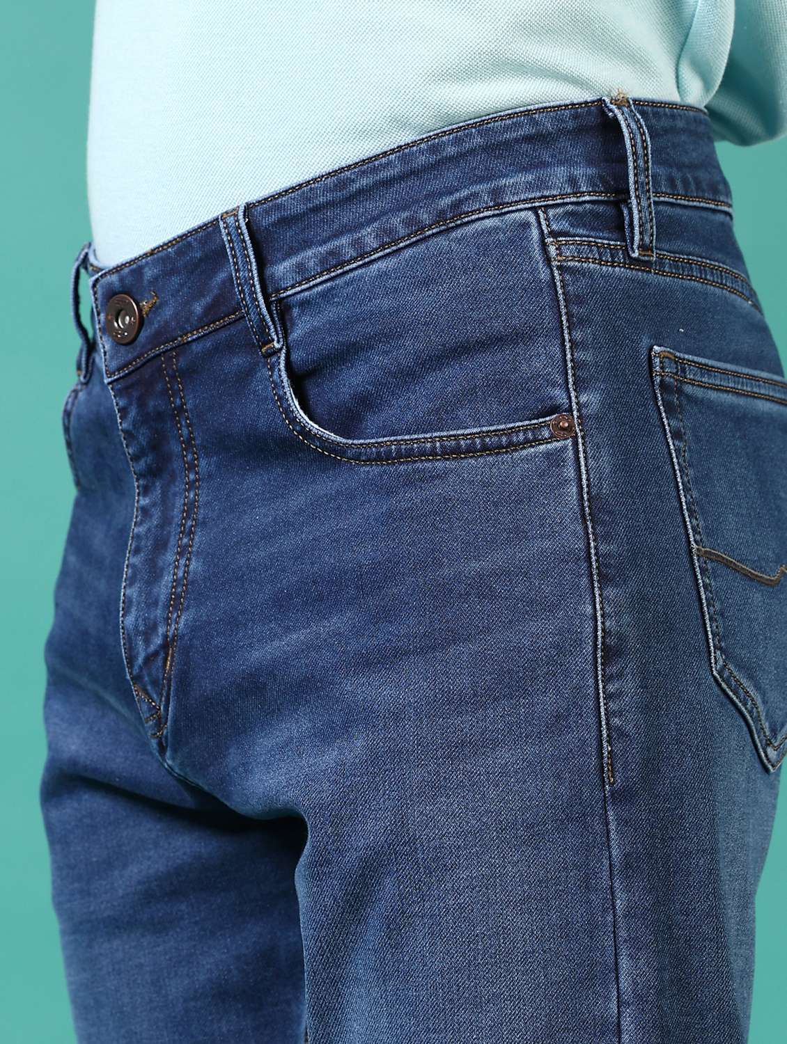 men washed mid rise jeans - 21718077 -  Standard Image - 5