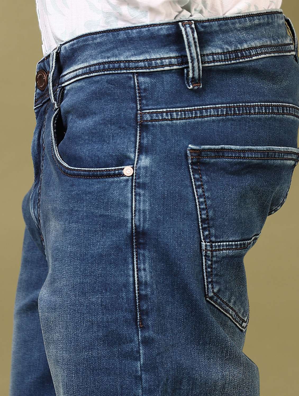 men washed mid rise jeans - 21718080 -  Standard Image - 5