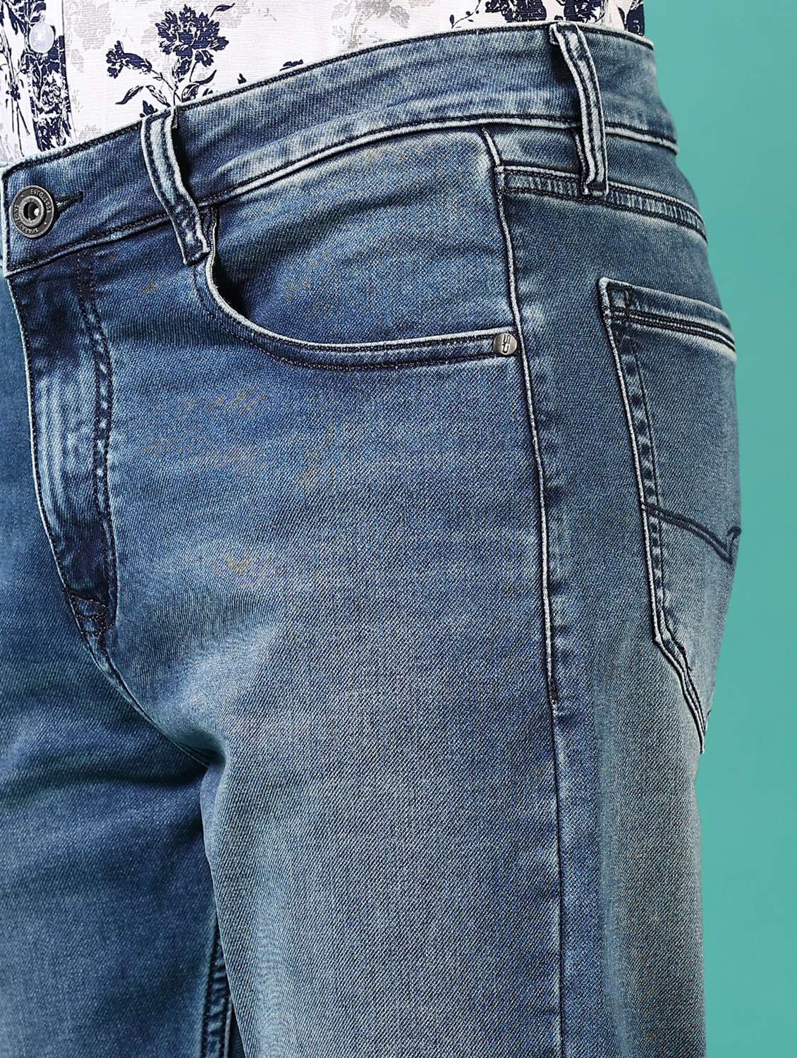 men washed mid rise jeans - 21718082 -  Standard Image - 5