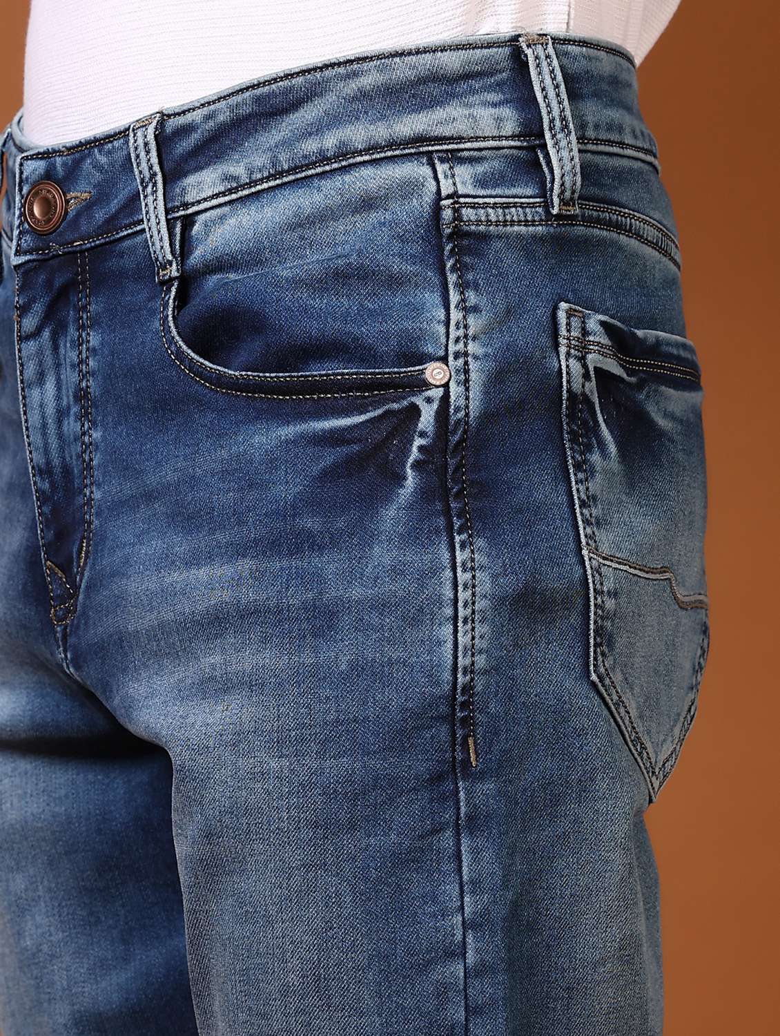 men washed mid rise jeans - 21718083 -  Standard Image - 5