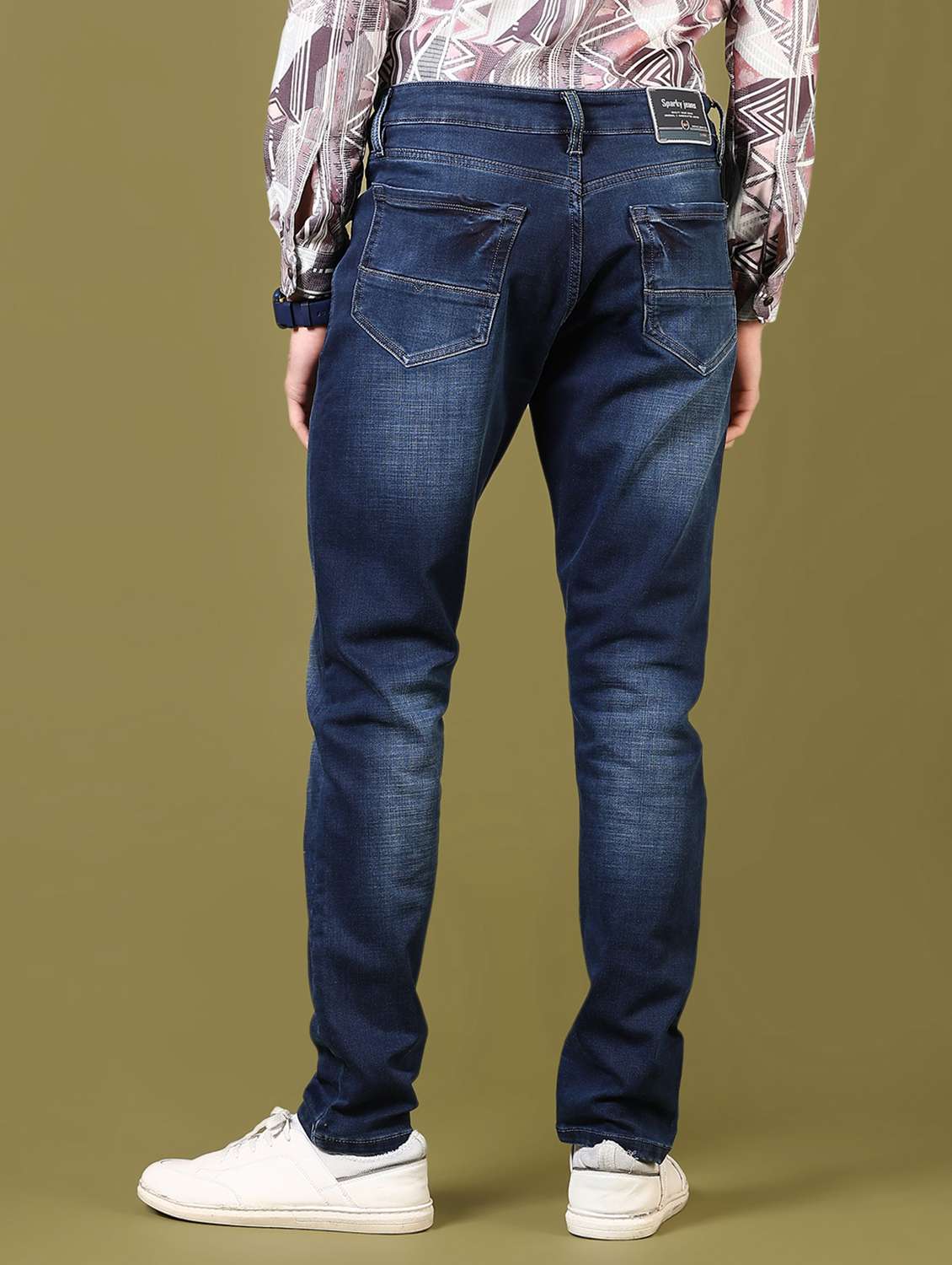 men washed mid rise jeans - 21718088 - Standard Image - 3
