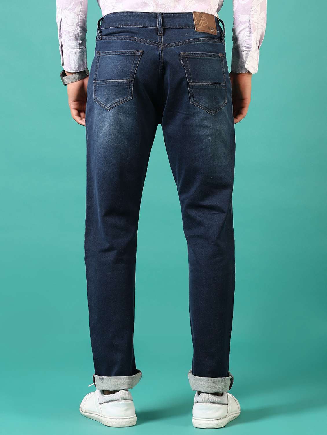 men washed mid rise jeans - 21718091 -  Standard Image - 3
