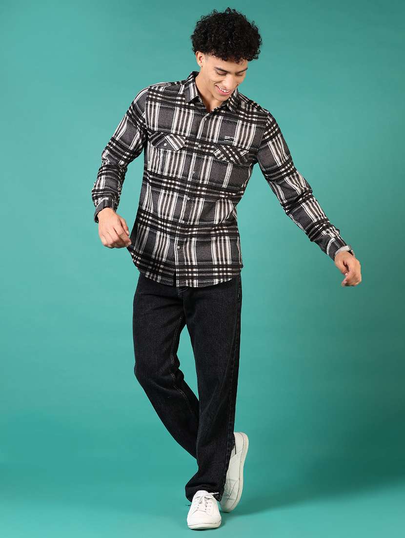 Men Mid Rise Plain Straight Fit Jeans