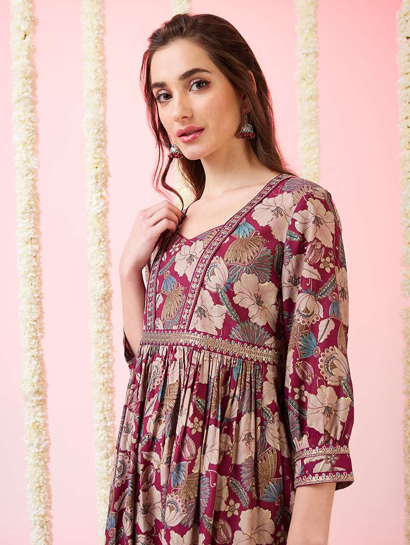 globus women maroon sweetheart neck embroidered detail gold foil floral print gathered a-line fusion maxi dress - 21718350 -  Standard Image - 3