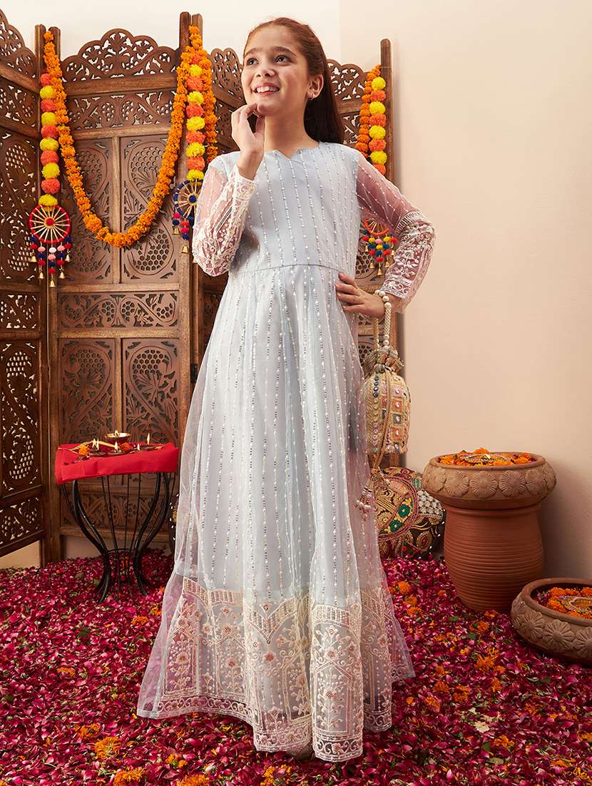 women embroidered long sleeve party gown