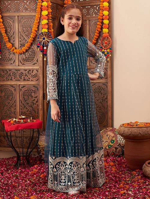 women embroidered long sleeve party gown - 21718534 -  Standard Image - 0