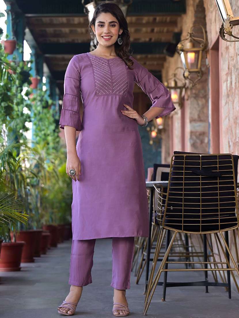 women three quarter sleeve kurta pant with dupatta set - 21719634 - Standard Image - 3