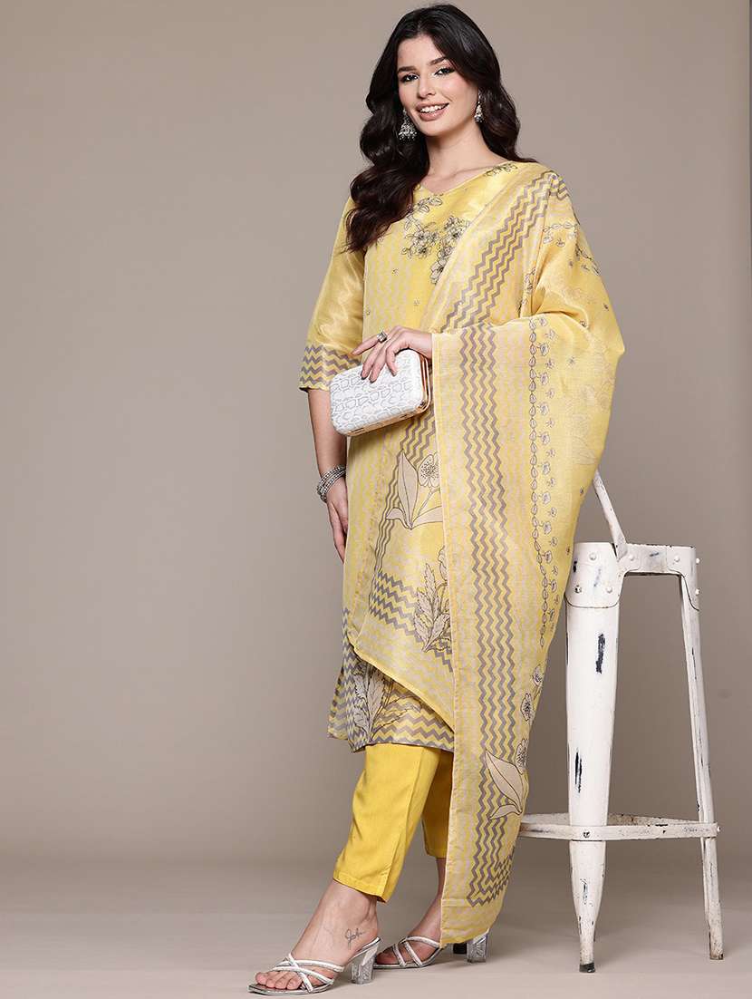women three quarter sleeve kurta pant with dupatta set - 21719638 -  Standard Image - 3