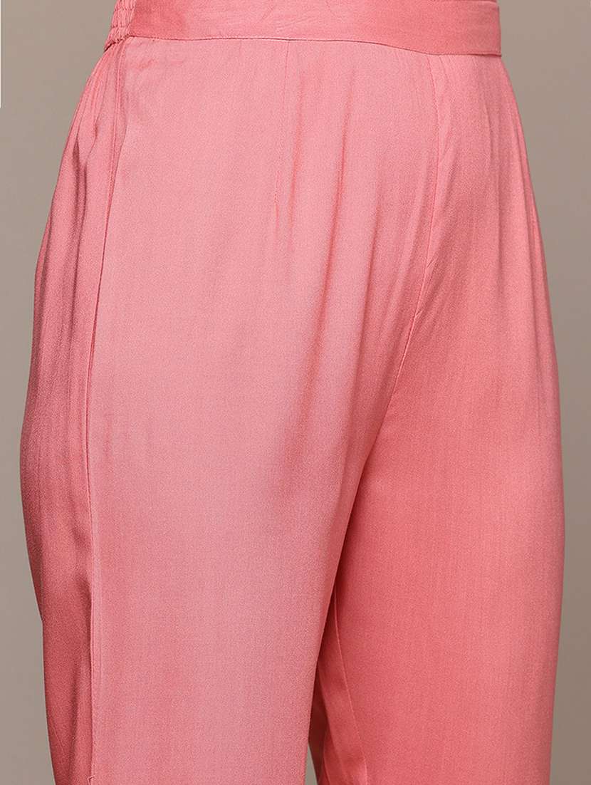 women three quarter sleeve kurta pant with dupatta set - 21719644 - Standard Image - 5