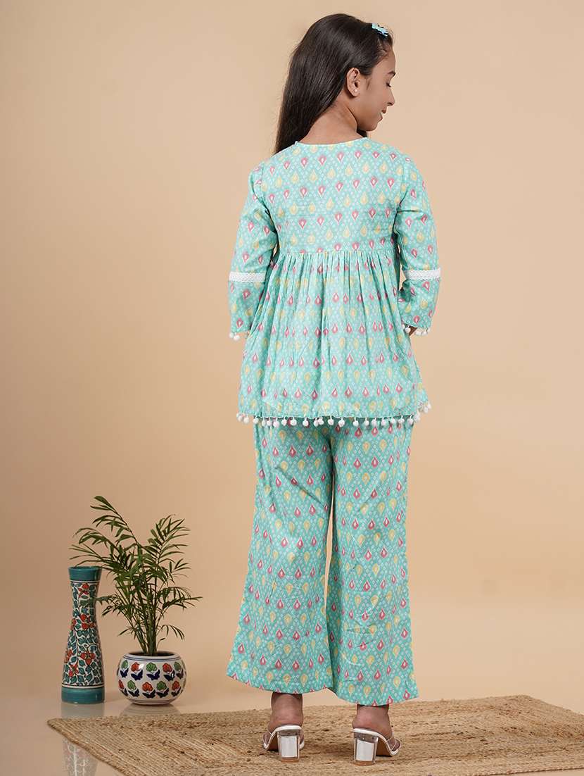 girls printed v neck kurta palazzo set - 21719686 -  Standard Image - 3