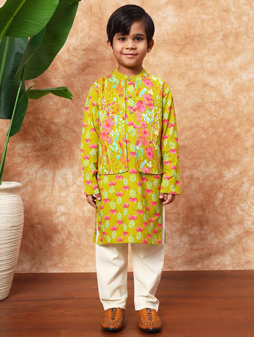 boys mandarin neck printed kurta pyjama set 