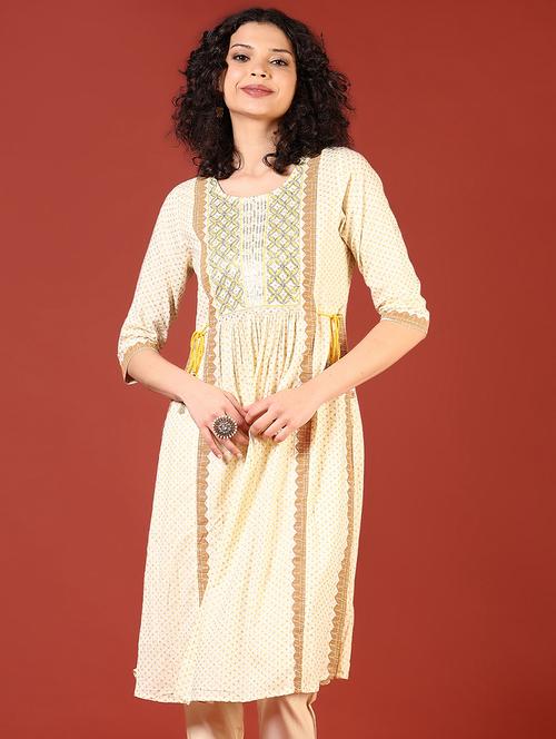 women three quarter sleeve a-line kurta - 21719936 - Standard Image - 0