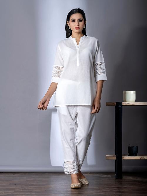 women white solid three quarter sleeve co-ords set - 21720289 - Standard Image - 0
