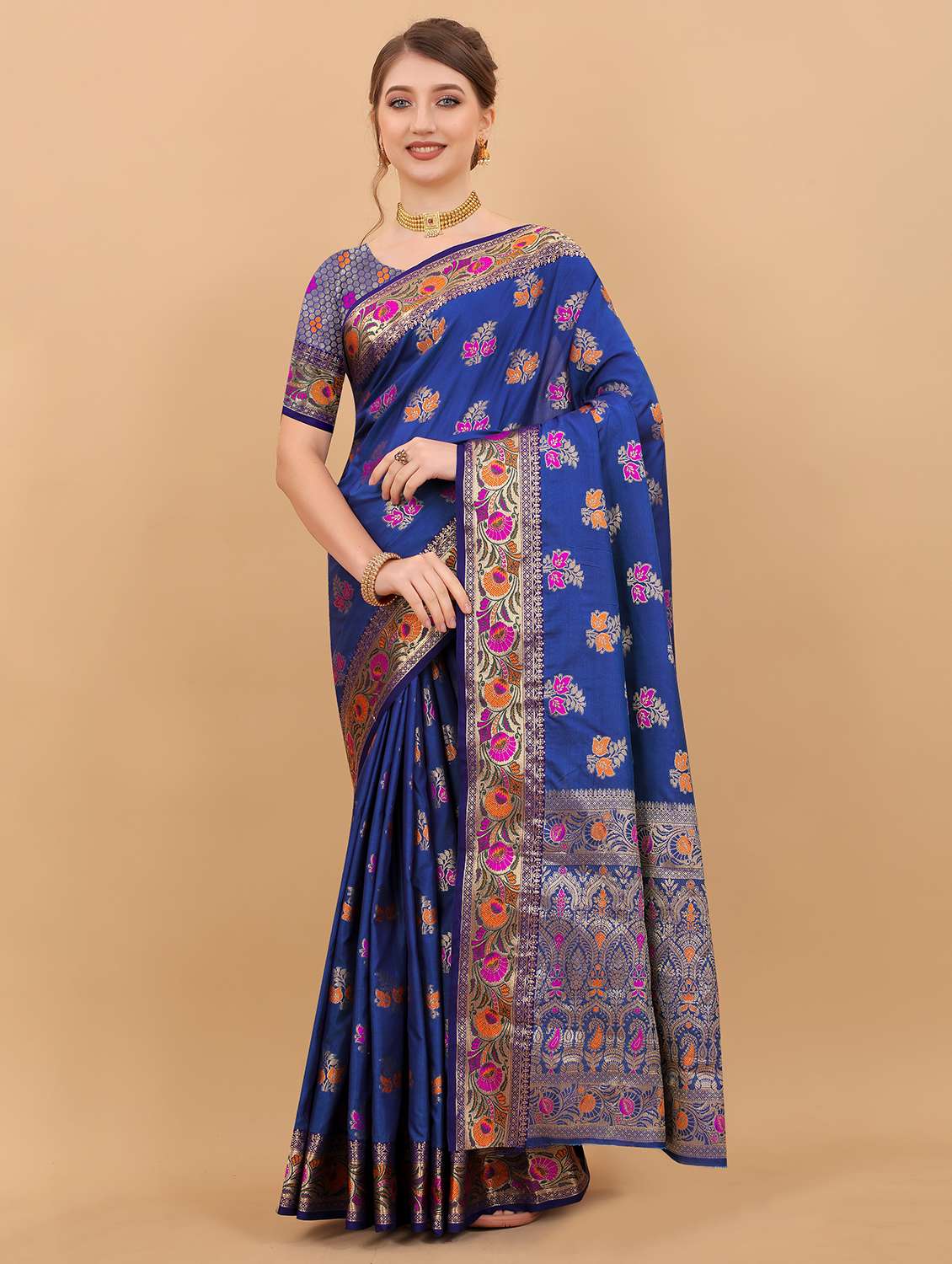 women self design zari work kanjivaram saree with blouse - 21720686 -  Zoom Image - 0