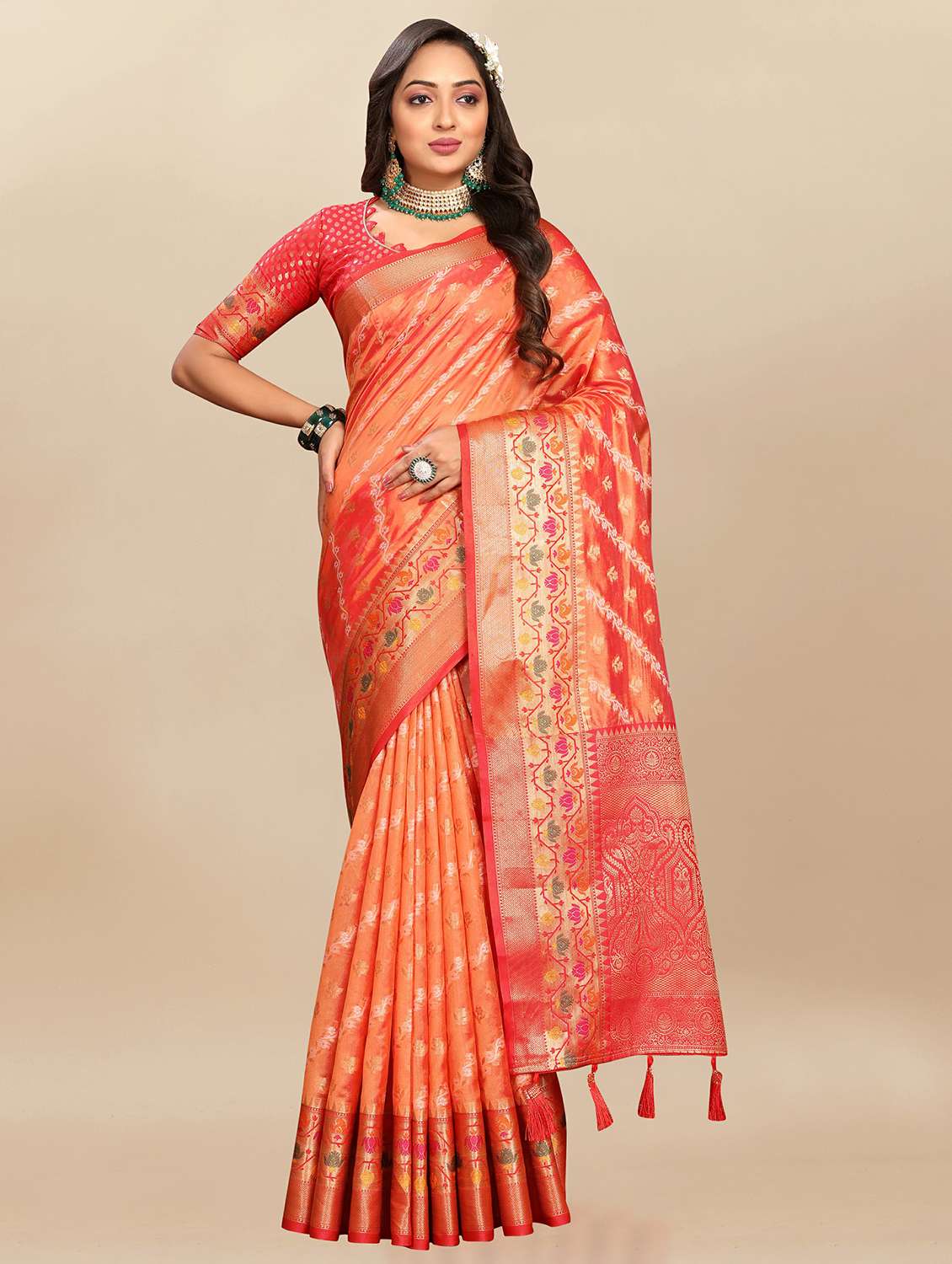 women self design banarasi silk saree with blouse - 21720840 -  Zoom Image - 0