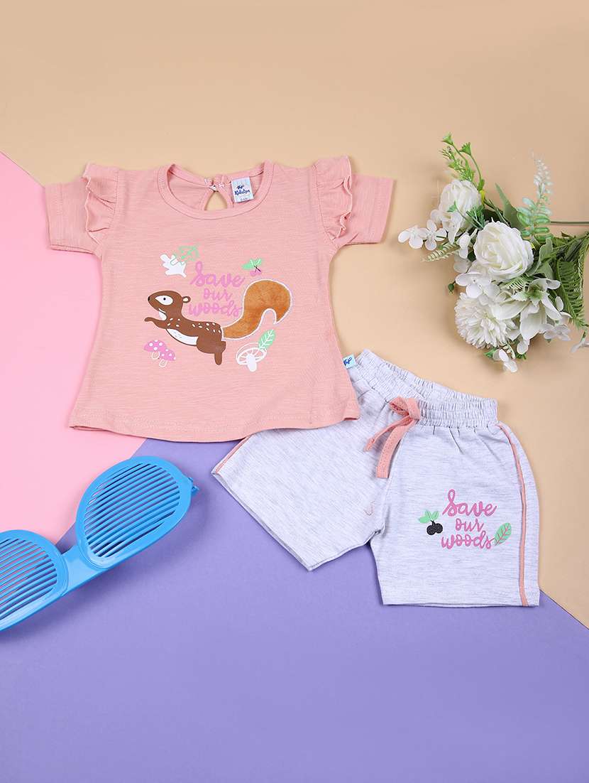 girls printed t-shirt & shorts casual wear sets - 21720978 - Zoom Image - 0