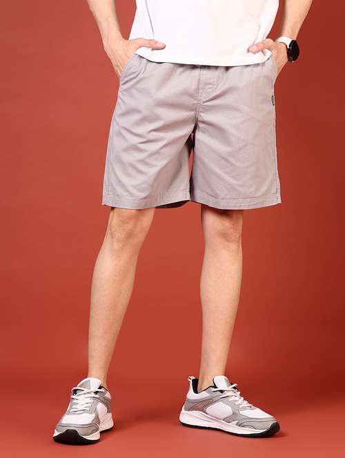 men placement print mid rise regular fit shorts - 21721006 - Standard Image - 0