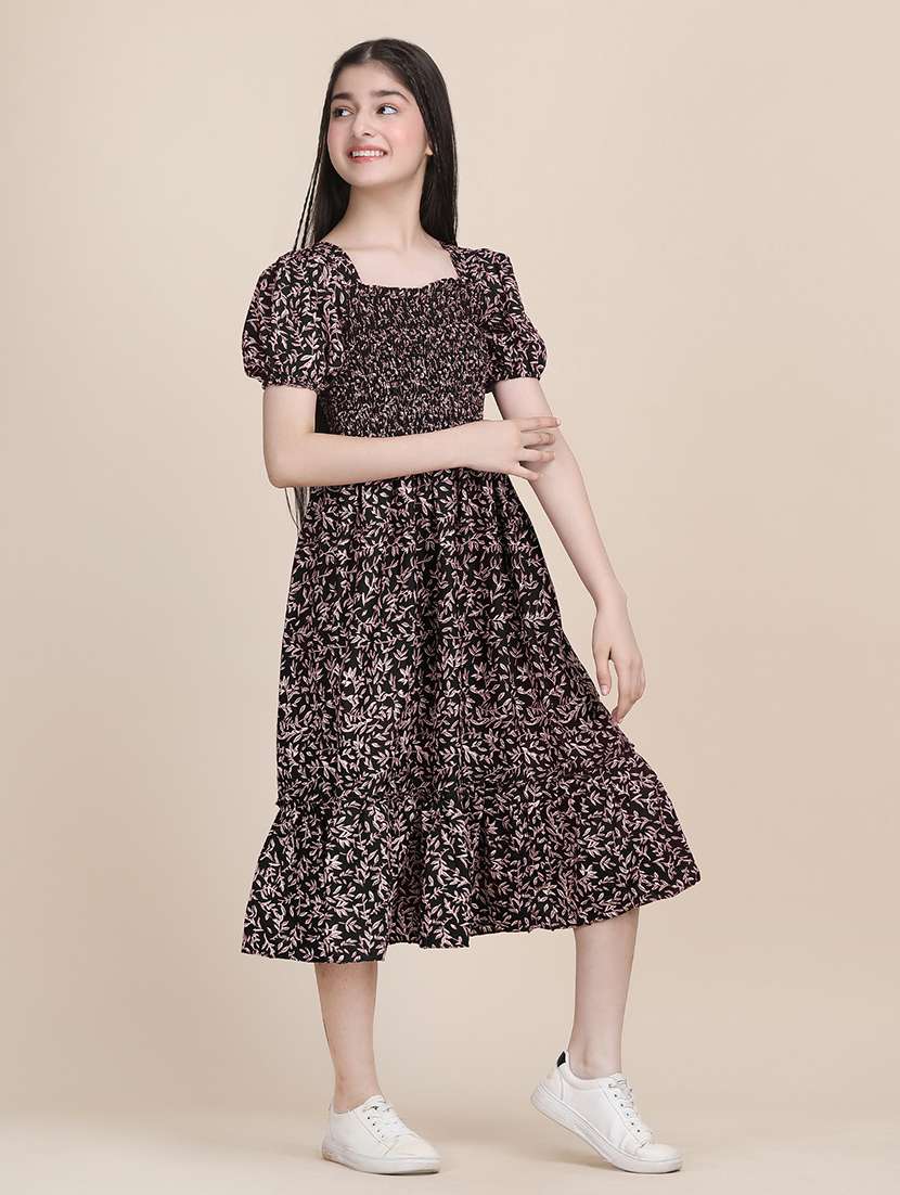 women printed puff sleeves tiered dress - 21721189 - Standard Image - 3