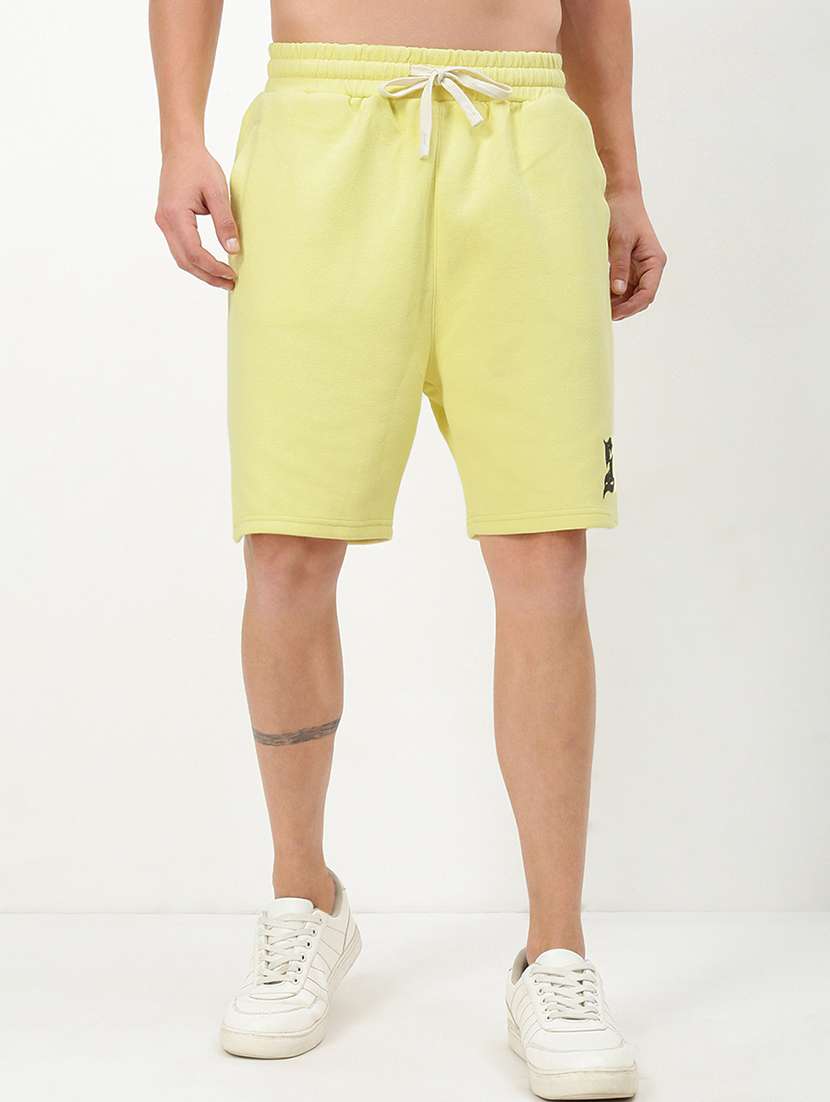 men mid rise placement print shorts - 21721340 -  Zoom Image - 0