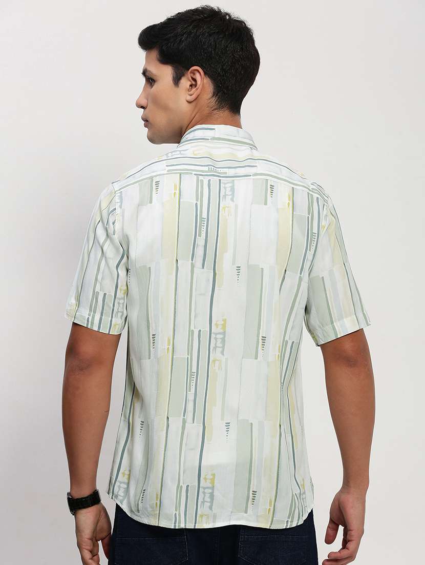 men short sleeves printed casual shirt - 21721535 -  Standard Image - 3