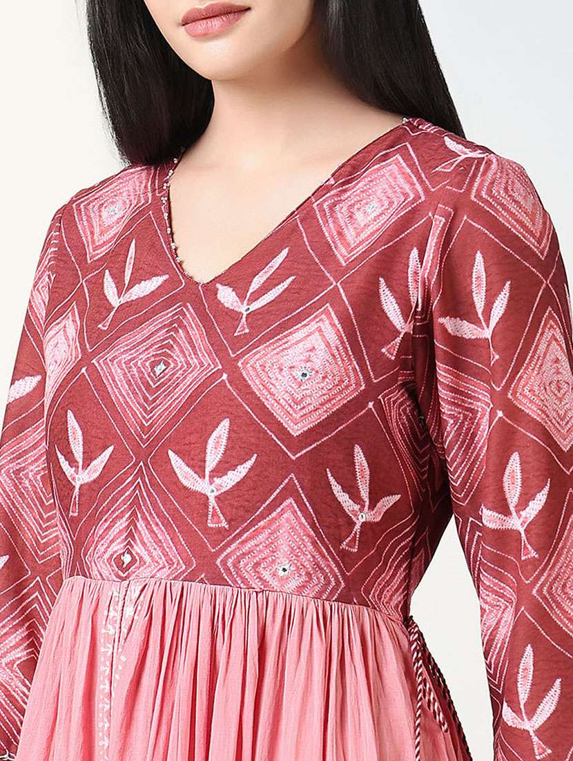 women printed v neck tiered kurta - 21721700 - Standard Image - 5