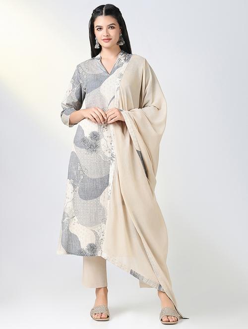 women three quarter sleeve kurta pant with dupatta set - 21721708 - Standard Image - 0