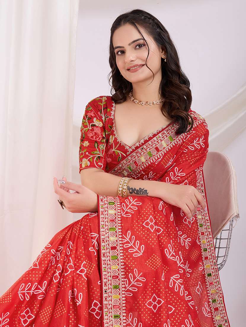 women bandhani printed saree with blouse - 21721783 -  Standard Image - 3