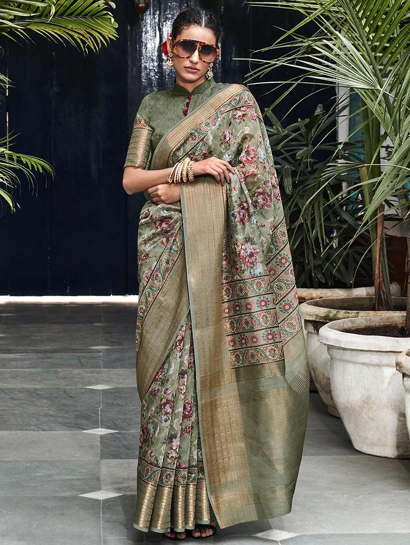 women printed bordered saree with blouse