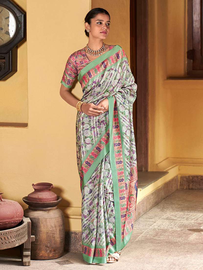 women printed casual wear saree with blouse
