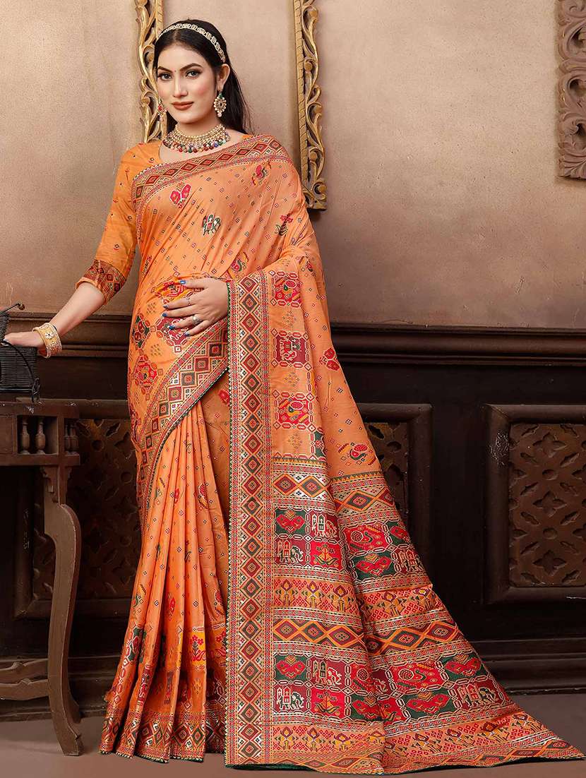women printed casual wear saree with blouse - 21722566 -  Zoom Image - 0