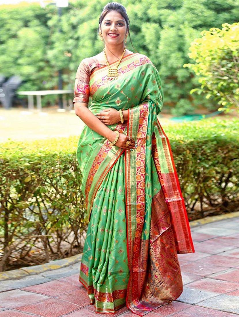 women self design banarasi saree with blouse - 21722803 -  Zoom Image - 0
