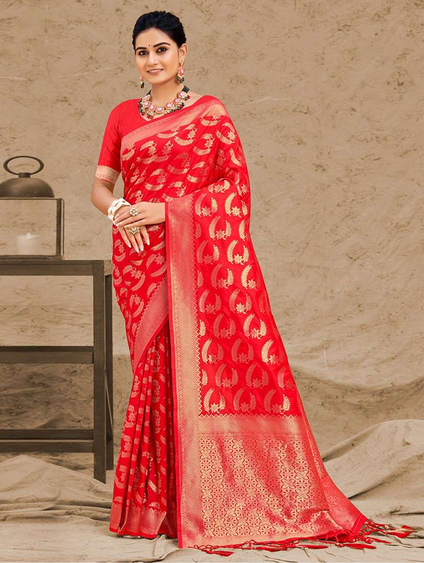 women self design banarasi saree with blouse - 21723097 -  Zoom Image - 0